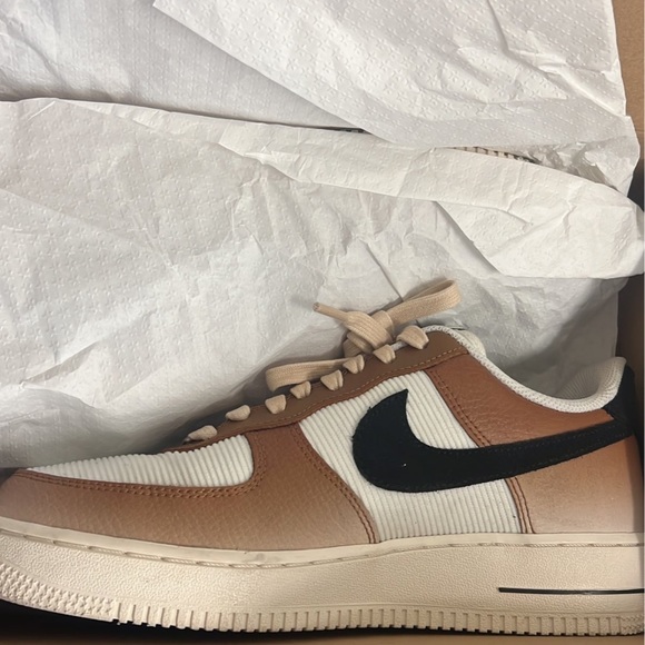 SOLD ! Nike Air Force 1 Air Ale Brown WMNS 10 - Picture 9 of 11